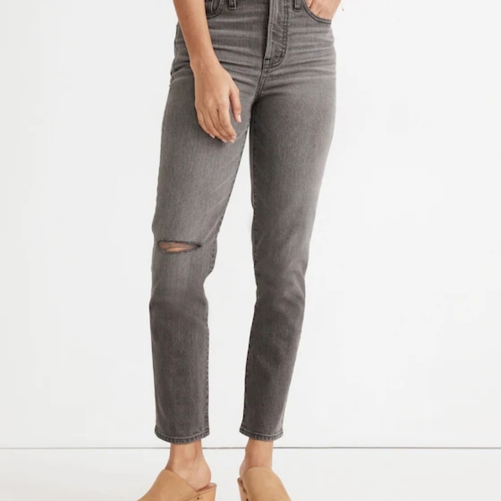 Madewell The Perfect Vintage Jean in Connell Wash: Ripped Edition